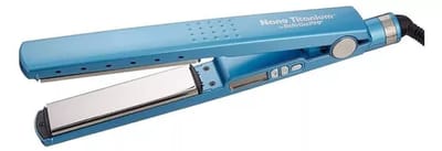 PLANCHITA DE PELO BABYLISS PRO 2091 BABNT2091T AZUL CON PLACAS DE TITANIO 220V